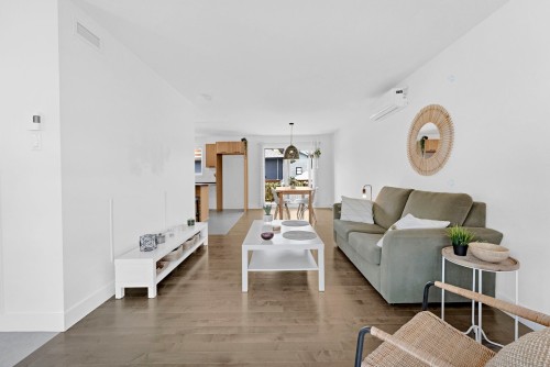 Salon - 1019 Av. Boucher, Saint-Agapit, QC - Indoor Photo Showing Living Room