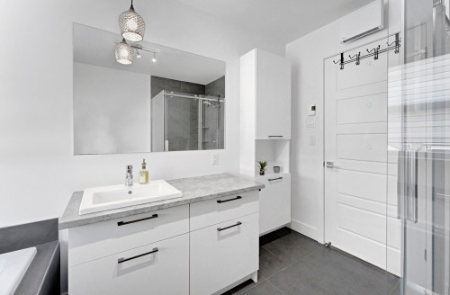 Salle de bains - 1019 Av. Boucher, Saint-Agapit, QC - Indoor Photo Showing Bathroom