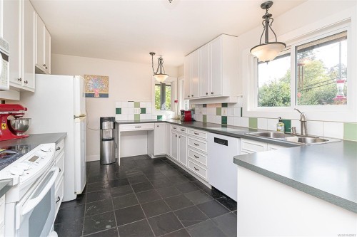 1288 Roy Rd, Saanich, BC 