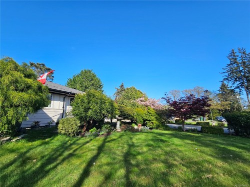 1288 Roy Rd, Saanich, BC 