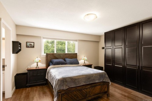 10019 Siddall Rd, Sidney, BC 