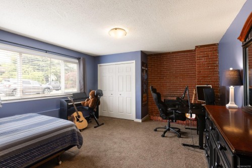 10019 Siddall Rd, Sidney, BC 