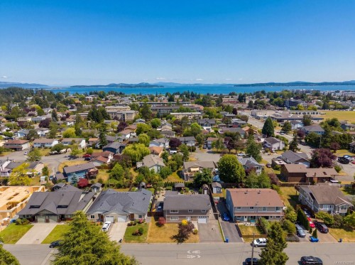 10019 Siddall Rd, Sidney, BC 