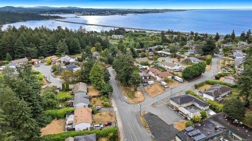 #B-110-4460 Cha Lagoon Rd  Colwood, BC V8X 5J2
