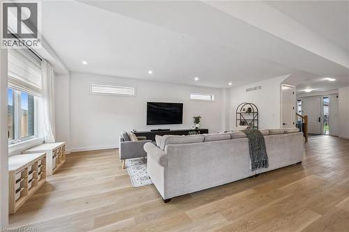 203 Schmidt Drive, Arthur, ON 