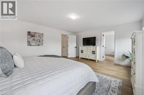 203 Schmidt Drive, Arthur, ON 