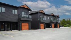 3 200 Arena Road  East Selkirk, MB R0E 0M0