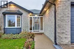 180 HIGHLAND Road W Stoney Creek, ON L8J 2V1