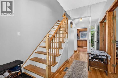 2440 Cyprus Avenue, Burlington, ON 
