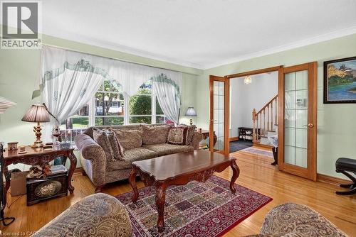 2440 Cyprus Avenue, Burlington, ON 