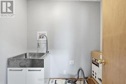 Main Floor Laundry Rm - 