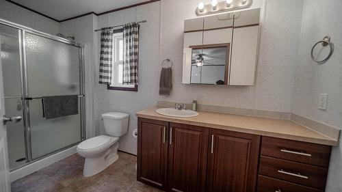 6524 Mcdonald Loop Road, Grasmere, BC 