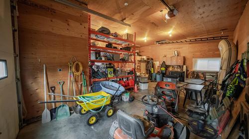 6524 Mcdonald Loop Road, Grasmere, BC 