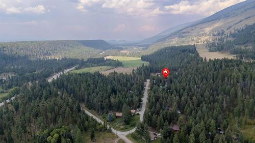6524 Mcdonald Loop Road, Grasmere, BC 