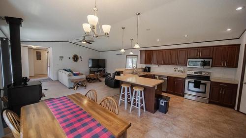 6524 Mcdonald Loop Road, Grasmere, BC 