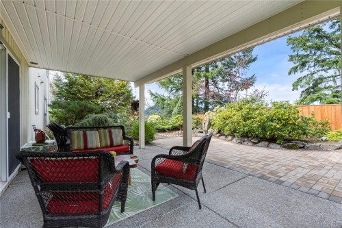 3255 Folkestone Dr, Nanaimo, BC 