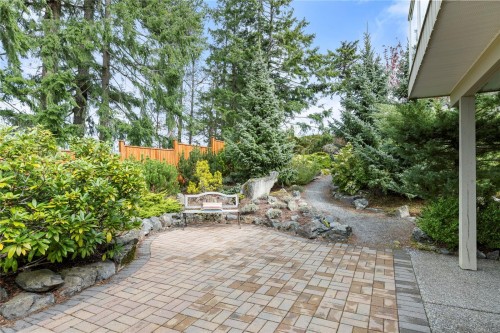 3255 Folkestone Dr, Nanaimo, BC 