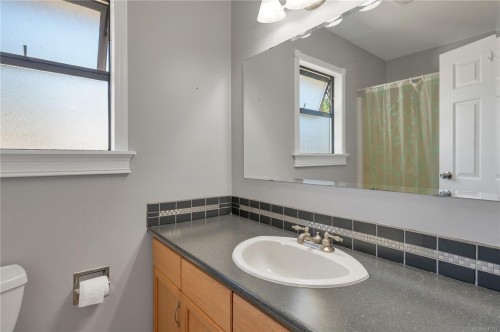852 Eland Dr, Campbell River, BC 