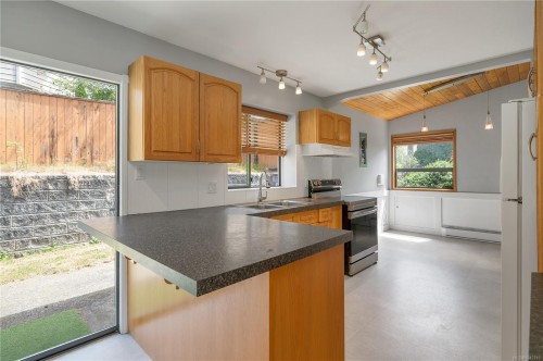 852 Eland Dr, Campbell River, BC 