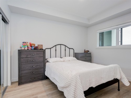 #108A-2461 Gateway Rd, Langford, BC - Indoor Photo Showing Bedroom