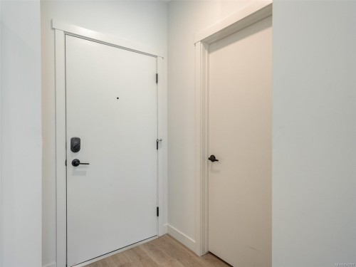 #108A-2461 Gateway Rd, Langford, BC - Indoor Photo Showing Other Room
