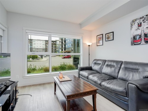 #108A-2461 Gateway Rd, Langford, BC - Indoor Photo Showing Living Room