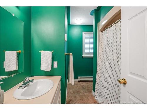 29 Biggs St, Fredericton, NB 