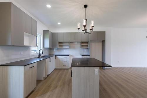1930 Elgin Ave, Winnipeg, MB 