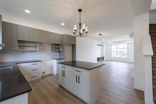 1930 Elgin Ave, Winnipeg, MB 