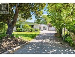 624 Armour Crescent Kelowna, BC V1W 1A5