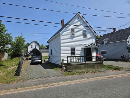 4 Victoria Street, Springhill, NS 