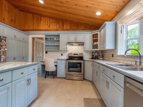 31 Maple Drive, Brooklyn, NS 