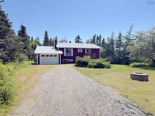 41 Abbotts Harbour, Middle West Pubnico, NS 