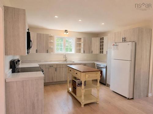 41 Abbotts Harbour, Middle West Pubnico, NS 