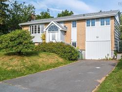 59 Hollyoak Lane  Dartmouth, NS B2V 1L6
