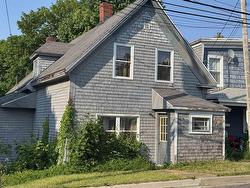 7 Regent Street North Sydney, NS B2A 2E3