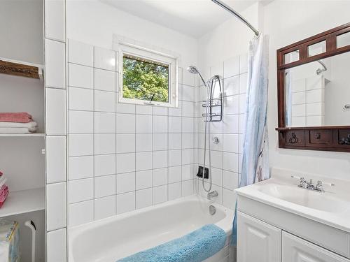 13 Fernhill Drive, Dartmouth, NS 