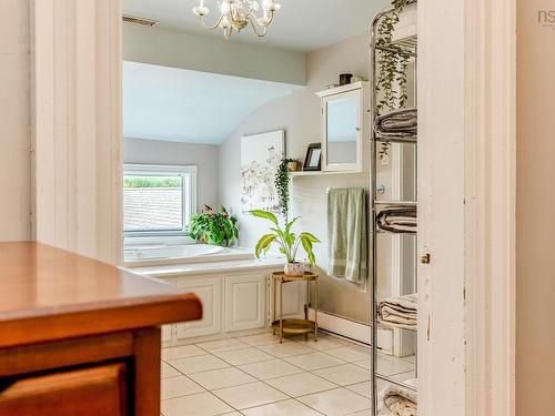 8843 221 Highway, Sheffield Mills, NS 