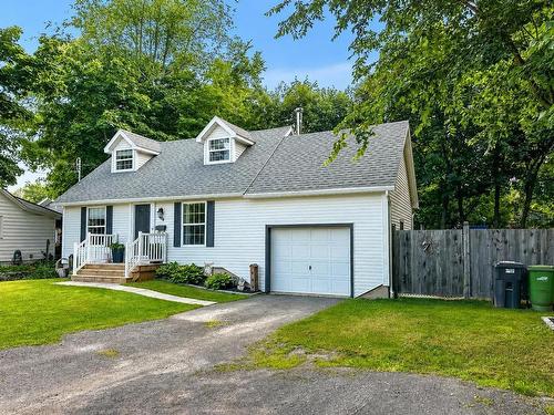 30 Pleasant Street, Kentville, NS 