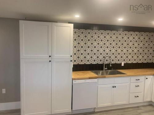 6&6A Brightman Avenue, Currys Corner, NS 