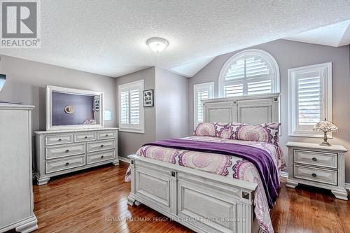 35 Benjamin Lane, Barrie, ON 