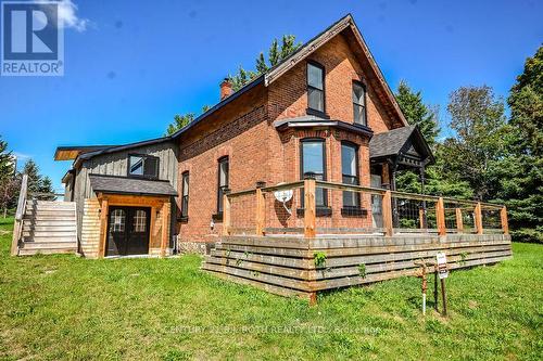 1998 OLD BARRIE ROAD E  Oro-Medonte, ON L0L 1T0