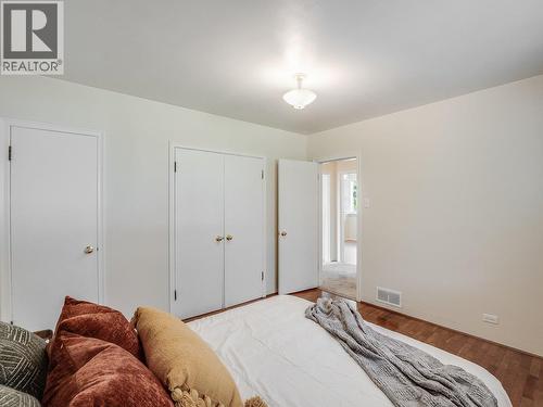 720 Third Street, Nelson, BC - Indoor Photo Showing Bedroom