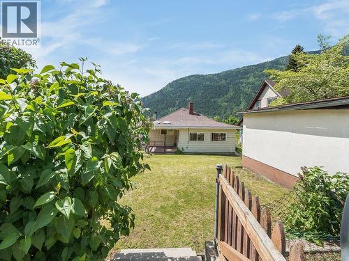 720 Third Street, Nelson, BC - Outdoor