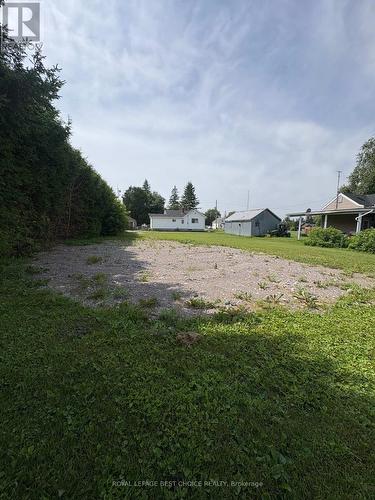 84 Third Avenue, Englehart, ON 