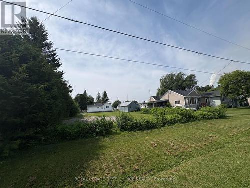 84 Third Avenue, Englehart, ON 