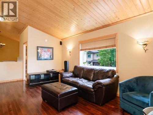 1 Pintail Place, Whitehorse, YT 