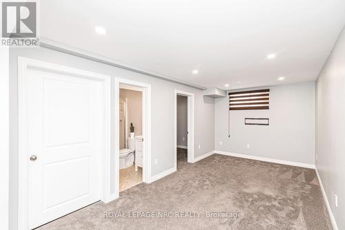 Family room view towards back - 22 - 45 Seabreeze Crescent, Hamilton, ON 