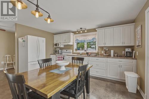 2761 Hawdon Dr, Richards Landing, ON 