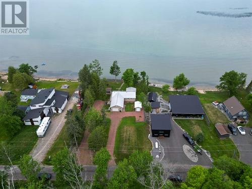 2761 Hawdon Dr, Richards Landing, ON 